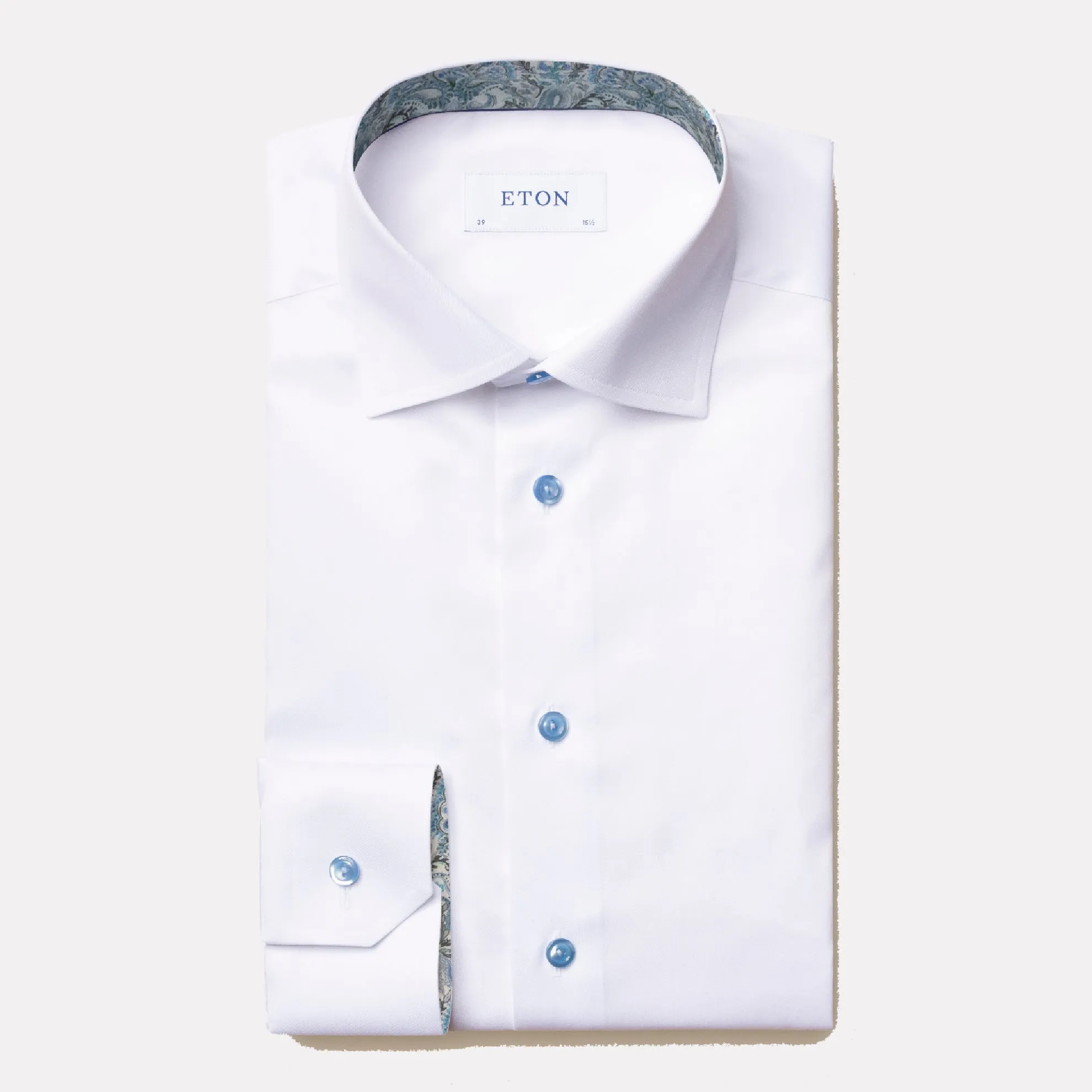 Contemporary Fit Signature Twill with Contrast Paisley Details / White