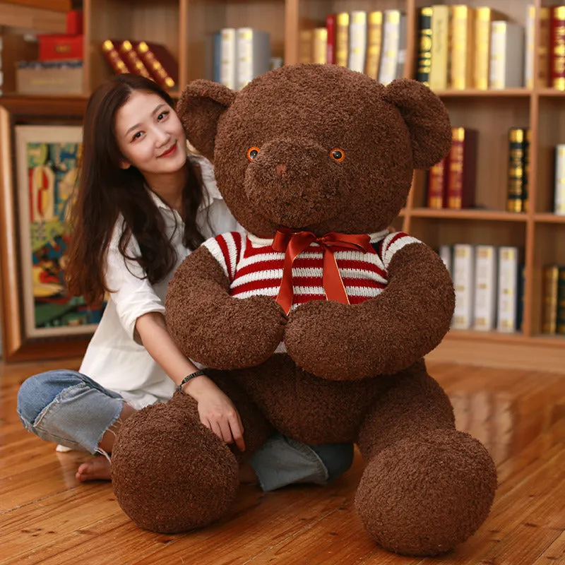 Cuddlebug: Giant Stuffed Teddy Bear