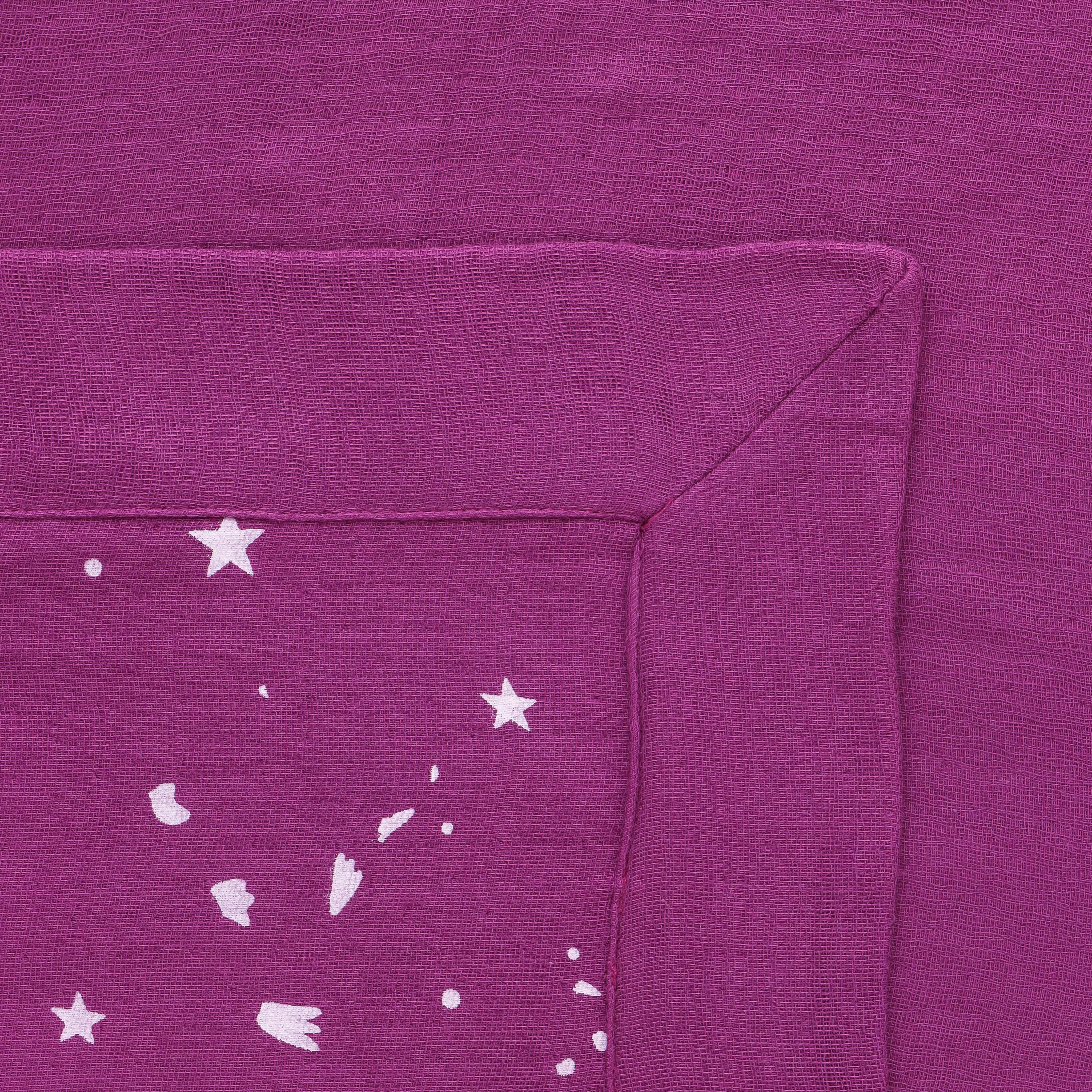 Snuggly Prints: Cute 6-Layer Blanket for Little Ones