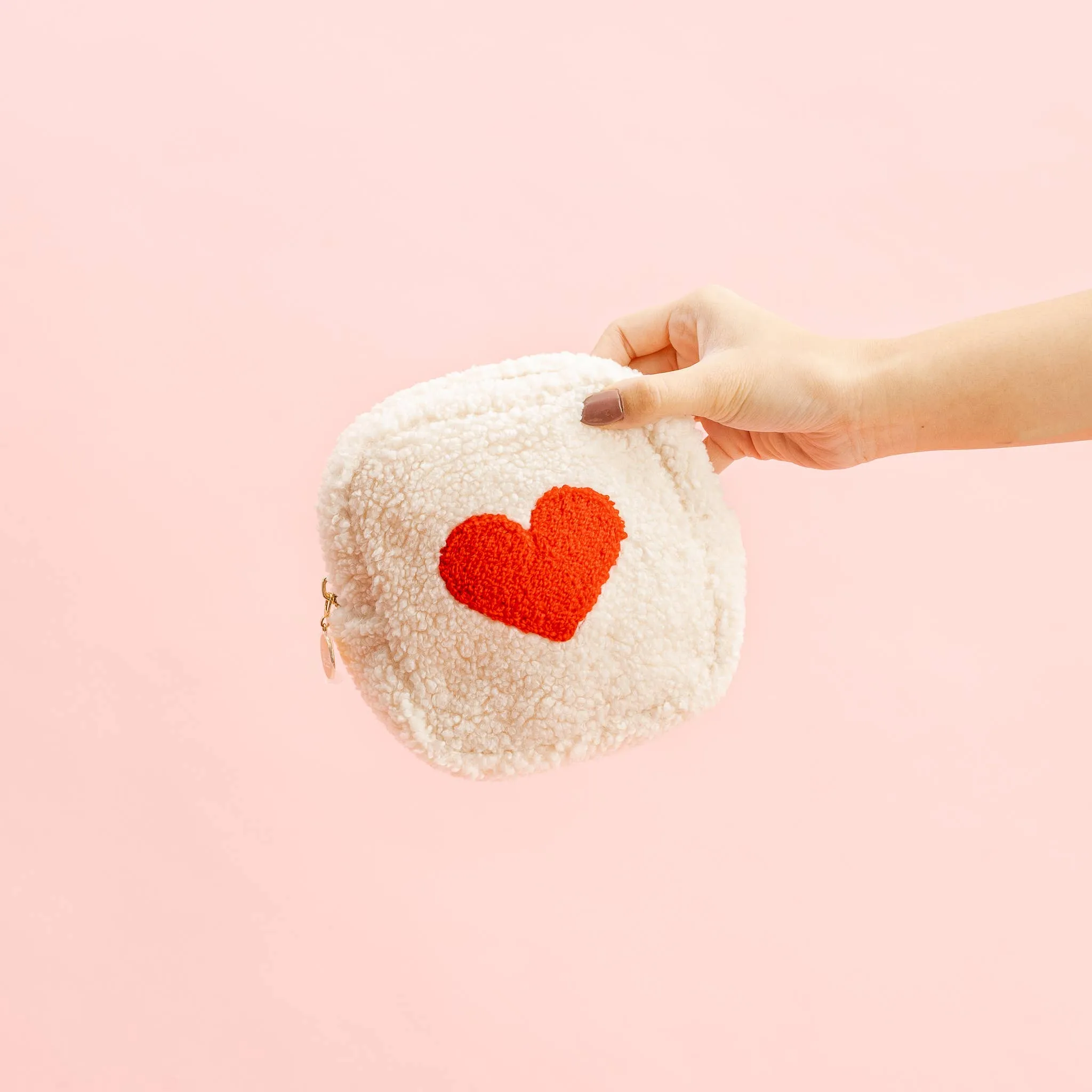 Teddy Pouch Square-Cream Heart