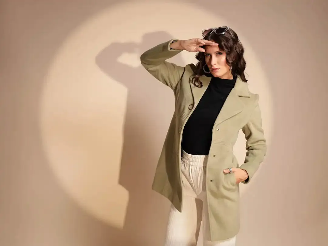 Women's Solid Collared Neck Green Blazer